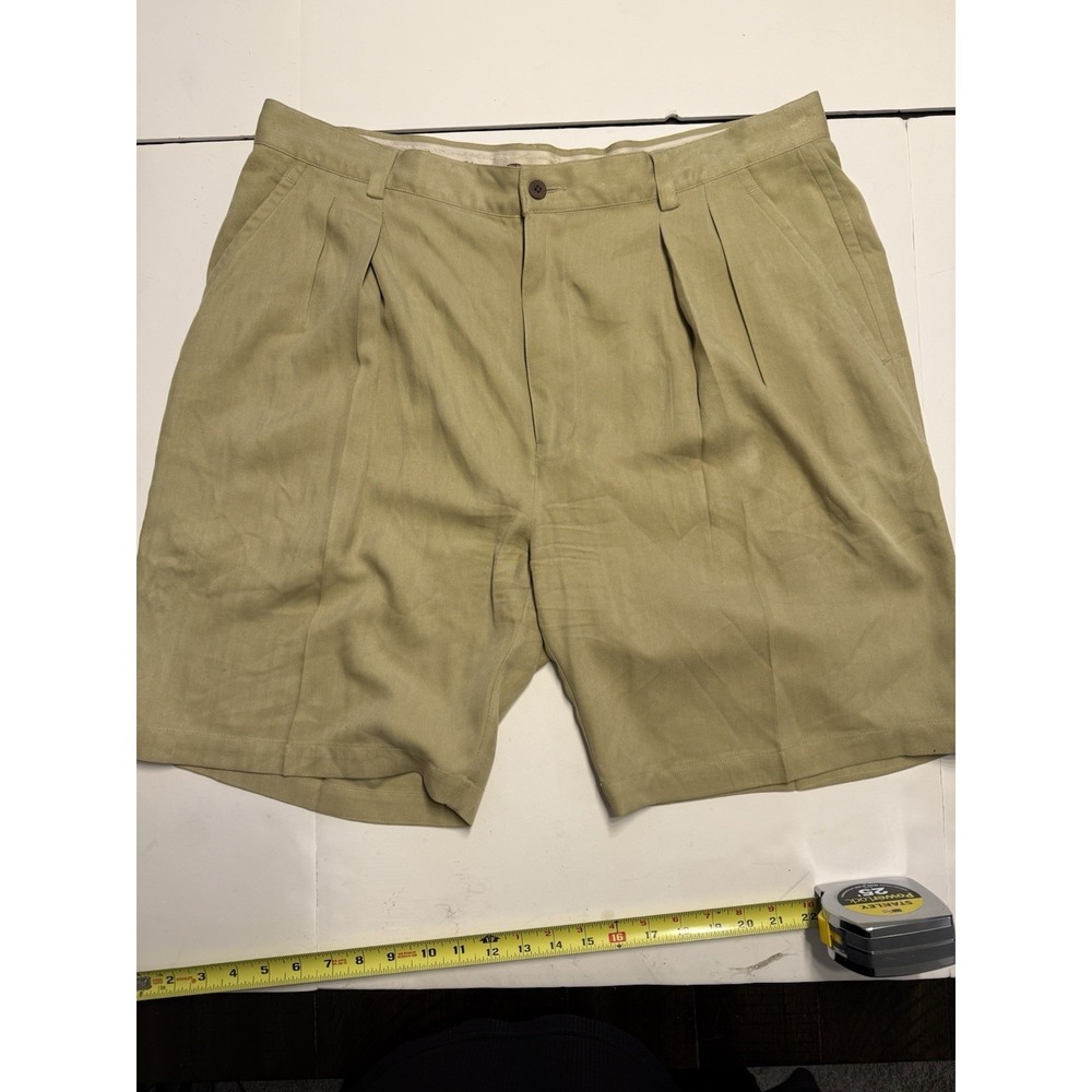 Tommy Bahama Shorts Mens 38 Khaki Silk Pleated Fuji Traveler Relaxed Fit